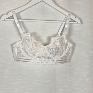 Smart & Sexy - White lace bra